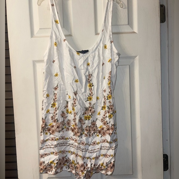 Forever 21 Floral Romper - Picture 1 of 4